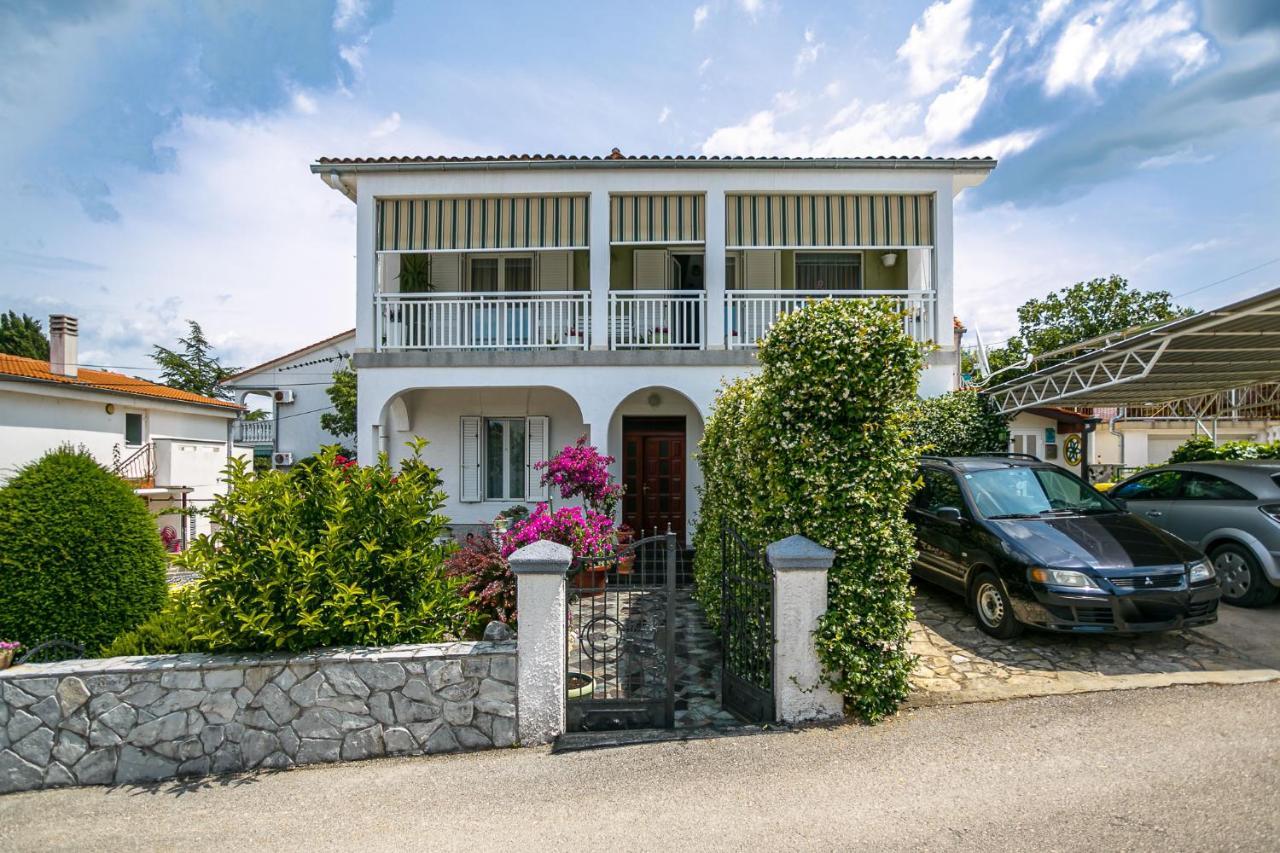 Apartment Near The Sea Judita Malinska Exterior foto